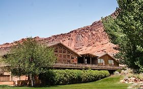 Red Cliffs Lodge